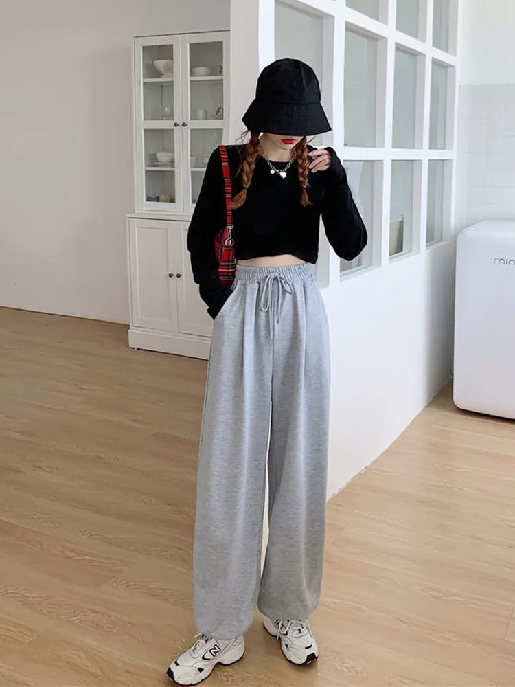 Baggy sweatpants