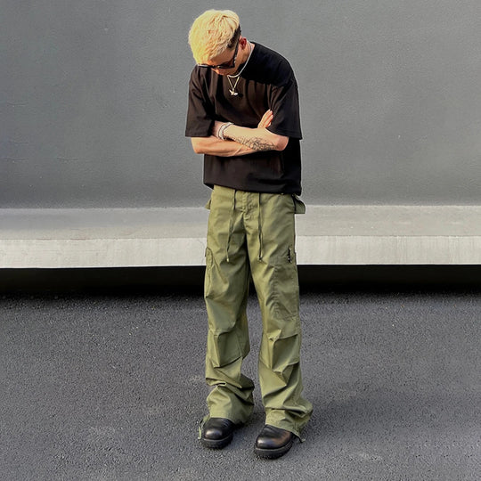 Baggy green cargo pants