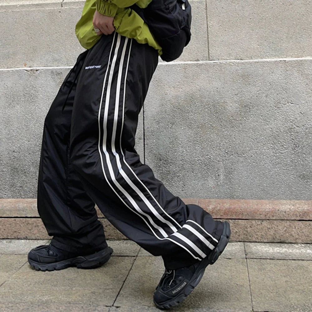 Track pants oversize