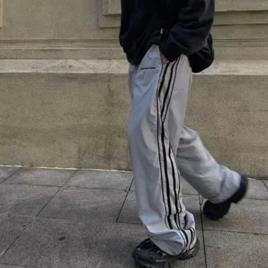 Track pants oversize