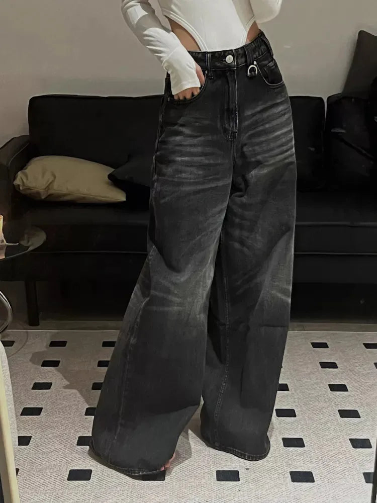 Baggy low rise jeans