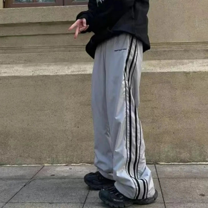 Track pants oversize