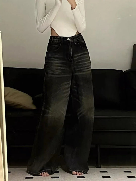 Baggy low rise jeans